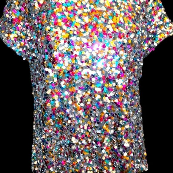 Beautiful vintage multi colored sequined top. Lots of possibilities in this one - Picture 5 of 9